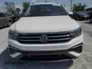 2022 Volkswagen Tiguan S с VIN 3VV1B7AX2NM004009, выставлен на аукционе Copart как лот 60014045 с пробегом 27 382 миль миль и На запчасти • Non repairable. История ставок и продаж доступна на DreamBid. Изображение 5.