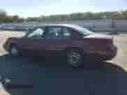 1996 Chevrolet Lumina z VIN 2G1WN52M8T1134491, wystawiony jako Copart lot #76111524 z przebiegiem 150 227 mil mil oraz Szkoda całkowita • Salvage title. Historia ofert i sprzedaży dostępna na DreamBid. Obrazek 2.