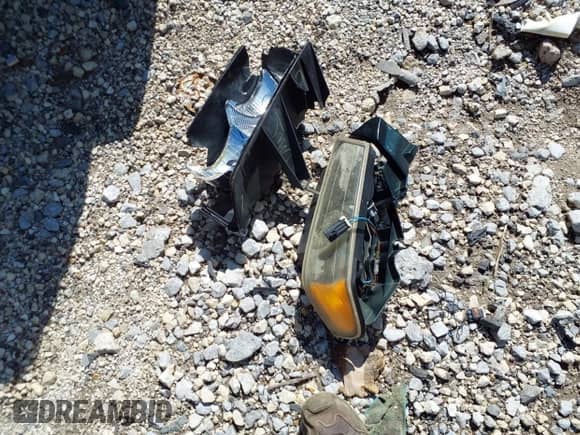 2005 Chevrolet Colorado 1SB LS Z85 z VIN 1GCCS138758272827, wystawiony jako IAAI lot #42504081 z przebiegiem 225 400 mil mil oraz . Historia ofert i sprzedaży dostępna na DreamBid. Obrazek 12.