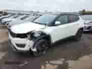 2018 Jeep Compass Latitude with VIN 3C4NJDBB9JT481282, listed as a Copart auction lot 86543825 with 92,137 mi miles and Non repairable. Bid and sale history available at DreamBid. Image 1.