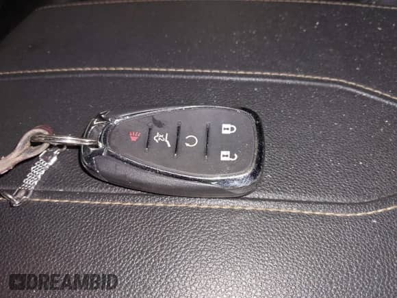 2021 Chevrolet Traverse LT с VIN 1GNEVHKW1MJ124681, выставлен на аукционе IAAI как лот 42268785 с пробегом 67 447 миль миль и . История ставок и продаж доступна на DreamBid. Изображение 11.