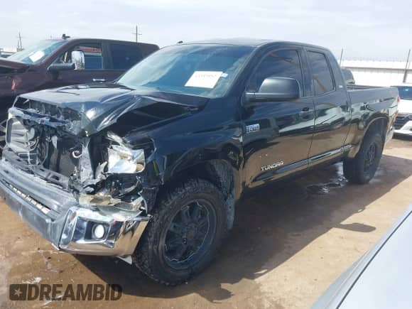 2014 Toyota Tundra SR с VIN 5TFUW5F10EX340812, выставлен на аукционе IAAI как лот 43353952 с пробегом 144 742 миль миль и . История ставок и продаж доступна на DreamBid. Изображение 19.