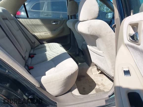 2001 Honda Accord LX с VIN 1HGCG564X1A129649, выставлен на аукционе IAAI как лот 42066173 с пробегом 144 010 миль миль и . История ставок и продаж доступна на DreamBid. Изображение 8.