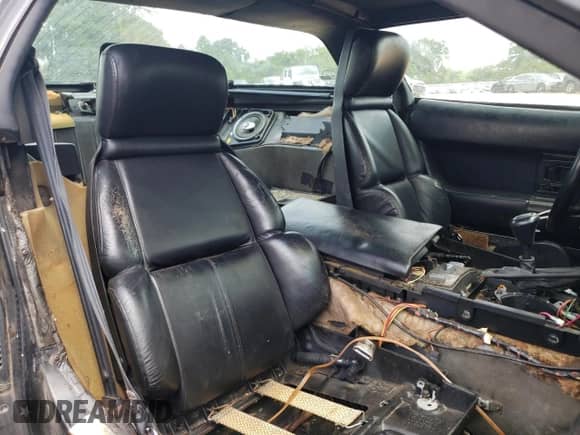 1991 Chevrolet Corvette с VIN 1G1YY2380M5117345, выставлен на аукционе Copart как лот 65725365 с пробегом Не указан миль и Чистый • Clean title. История ставок и продаж доступна на DreamBid. Изображение 10.
