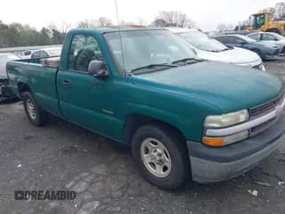 2002 Chevrolet Silverado 1500 z VIN 1GCEC14W82Z286809, wystawiony jako IAAI lot #41876270 z przebiegiem 217 690 mil mil oraz . Historia ofert i sprzedaży dostępna na DreamBid. Obrazek 1.