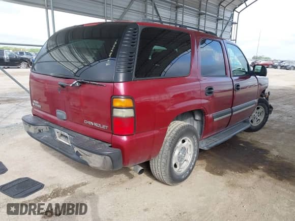 2005 Chevrolet Tahoe LS с VIN 1GNEC13V35R103563, выставлен на аукционе IAAI как лот 42645990 с пробегом 319 891 миль миль и . История ставок и продаж доступна на DreamBid. Изображение 4.