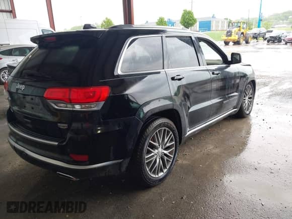 2017 Jeep Grand Cherokee Summit with VIN 1C4RJFJT7HC692901, listed as a IAAI auction lot 41781055 with 119,622 mi miles and . Bid and sale history available at DreamBid. Image 4.