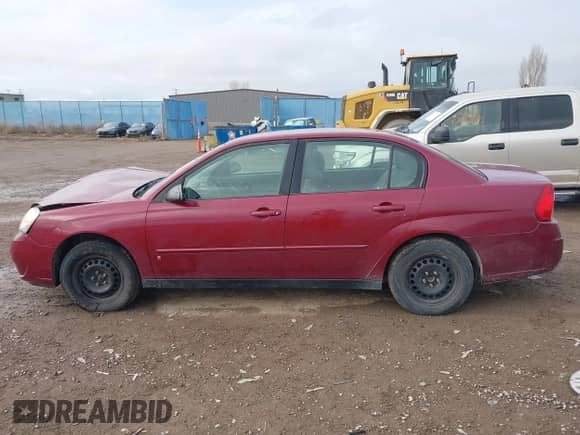 2007 Chevrolet Malibu 1LS z VIN 1G1ZS58F77F231954, wystawiony jako IAAI lot #40919673 z przebiegiem 172 545 mil mil oraz . Historia ofert i sprzedaży dostępna na DreamBid. Obrazek 15.