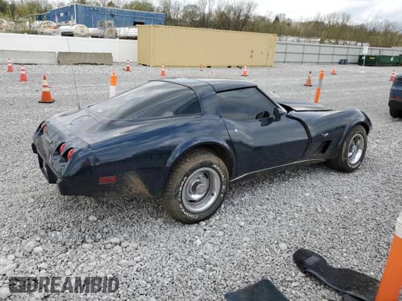 1979 Chevrolet Corvette с VIN 1Z8789S443088, выставлен на аукционе Copart как лот 54487225 с пробегом 22 449 миль миль и Списание • Salvage title. История ставок и продаж доступна на DreamBid. Изображение 3.