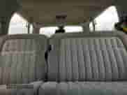 1993 Chevrolet Suburban с VIN 1GNEC16K5PJ397521, выставлен на аукционе Copart как лот 51180435 с пробегом 280 714 миль миль и Списание • Salvage title. История ставок и продаж доступна на DreamBid. Изображение 10.