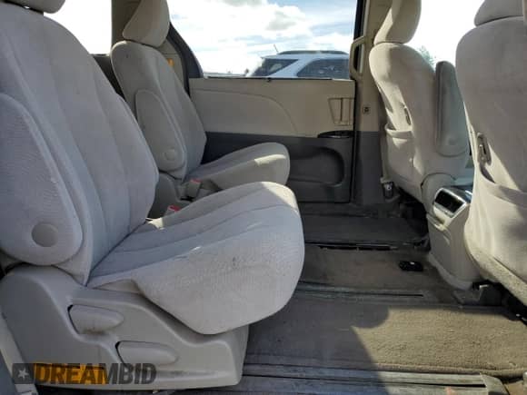 2013 Toyota Sienna LE with VIN 5TDJK3DC8DS053519, listed as a Copart auction lot 86544555 with 214,498 mi miles and Salvage title. Bid and sale history available at DreamBid. Image 11.