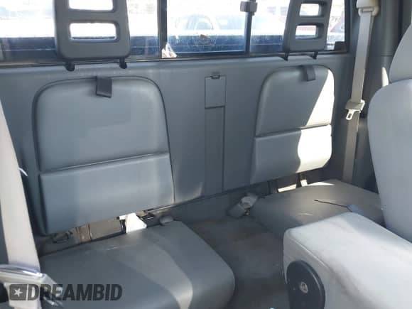 2005 Dodge Dakota z VIN 1D7HW22N95S367924, wystawiony jako IAAI lot #42515863 z przebiegiem 133 089 mil mil oraz . Historia ofert i sprzedaży dostępna na DreamBid. Obrazek 8.