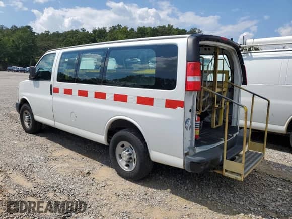 2016 Chevrolet Express Cargo with VIN 1GCWGAHF6G1215472, listed as a Copart auction lot 68747455 with 136,008 mi miles and Clean title. Bid and sale history available at DreamBid. Image 2.