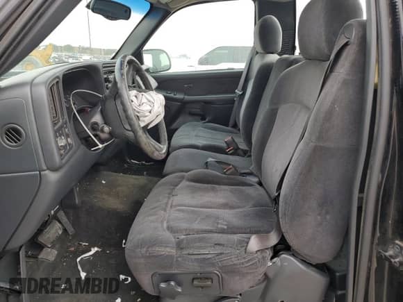 2000 Chevrolet Silverado 1500 LS with VIN 1GCEC14T9YZ281195, listed as a Copart auction lot 79759864 with Not provided miles and Salvage title. Bid and sale history available at DreamBid. Image 10.