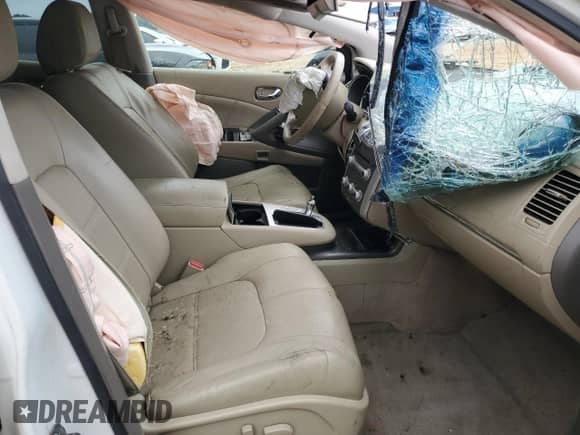 2011 Nissan Murano SL z VIN JN8AZ1MU5BW067839, wystawiony jako Copart lot #67138815 z przebiegiem Nie podano mil oraz Szkoda całkowita • Salvage title. Historia ofert i sprzedaży dostępna na DreamBid. Obrazek 7.