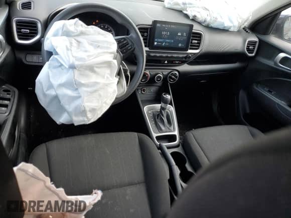 2021 Hyundai Venue SE with VIN KMHRB8A30MU069323, listed as a Copart auction lot 68531914 with 59,533 mi miles and Salvage title. Bid and sale history available at DreamBid. Image 8.