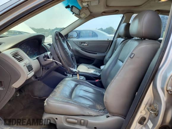 2001 Honda Accord EX z VIN 1HGCG16511A074669, wystawiony jako Copart lot #80342715 z przebiegiem 301 114 mil mil oraz Szkoda całkowita • Salvage title. Historia ofert i sprzedaży dostępna na DreamBid. Obrazek 7.