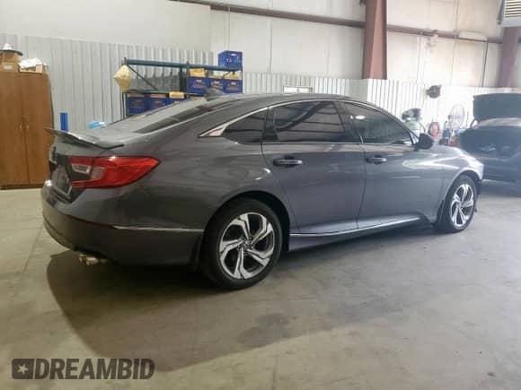 2019 Honda Accord EX-L with VIN 1HGCV2F51KA024013, listed as a Copart auction lot 70286295 with 133,903 mi miles and Salvage title. Bid and sale history available at DreamBid. Image 3.
