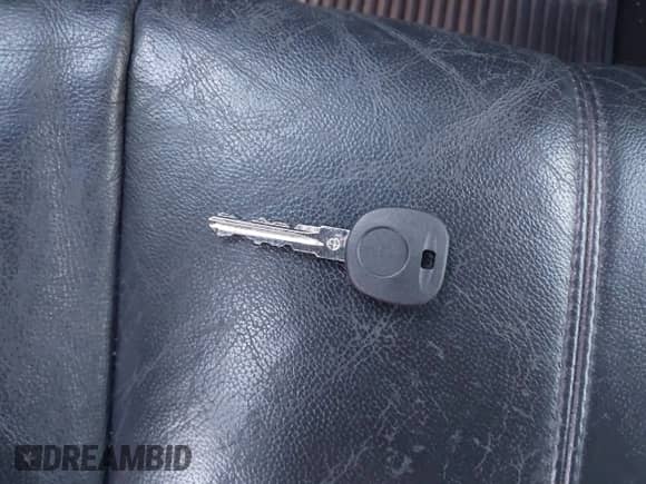 2011 Chevrolet Silverado 1500 LTZ с VIN 3GCPKTE32BG348412, выставлен на аукционе IAAI как лот 43261638 с пробегом 170 658 миль миль и . История ставок и продаж доступна на DreamBid. Изображение 11.