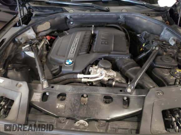 2017 BMW 5 Series 535i xDrive с VIN WBA5M4C50HD186987, выставлен на аукционе Copart как лот 60705425 с пробегом 83 701 миль миль и Чистый • Clean title. История ставок и продаж доступна на DreamBid. Изображение 12.