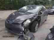 2013 Toyota Prius One z VIN JTDKN3DU7D1650632, wystawiony jako IAAI lot #42614062 z przebiegiem 89 249 mil mil oraz . Historia ofert i sprzedaży dostępna na DreamBid. Obrazek 2.