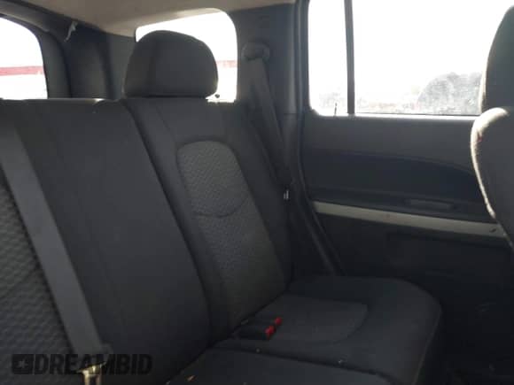 2008 Chevrolet HHR z VIN 3GNDA43D88S569100, wystawiony jako IAAI lot #40873555 z przebiegiem 186 850 mil mil oraz . Historia ofert i sprzedaży dostępna na DreamBid. Obrazek 8.