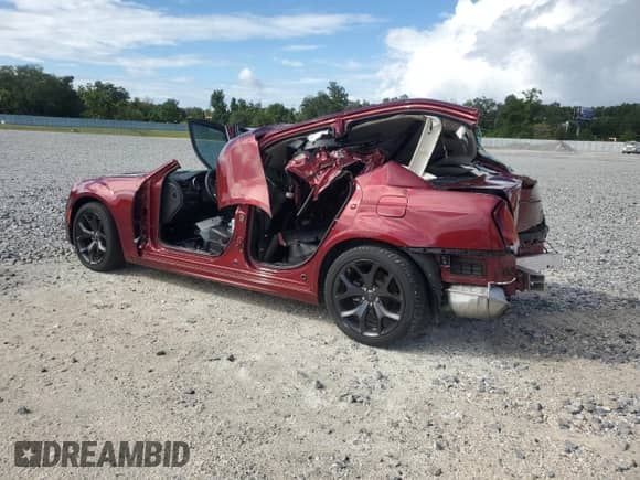 2023 Chrysler 300 Touring L with VIN 2C3CCADG1PH552232, listed as a Copart auction lot 84742735 with Not provided miles and Non repairable. Bid and sale history available at DreamBid. Image 2.