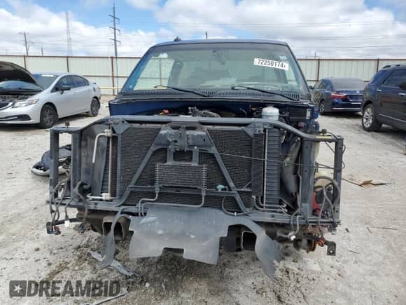 2003 Chevrolet Silverado SS с VIN 2GCEK19N531325806, выставлен на аукционе Copart как лот 72250174 с пробегом Не указан миль и На запчасти • Non repairable. История ставок и продаж доступна на DreamBid. Изображение 5.