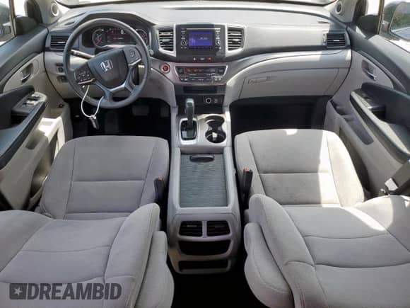 2019 Honda Pilot LX z VIN 5FNYF5H19KB008789, wystawiony jako Copart lot #66950525 z przebiegiem 95 625 mil mil oraz Czysty tytuł • Clean title. Historia ofert i sprzedaży dostępna na DreamBid. Obrazek 8.