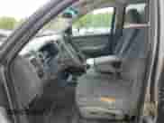 2005 Dodge Dakota SLT z VIN 1D7HW48K15S353766, wystawiony jako Copart lot #59213395 z przebiegiem 182 659 mil mil oraz Szkoda całkowita • Salvage title. Historia ofert i sprzedaży dostępna na DreamBid. Obrazek 7.