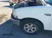 2002 Ford F-150 XL с VIN 1FTRF17212NA27698, выставлен на аукционе IAAI как лот 43449350 с пробегом 290 416 миль миль и . История ставок и продаж доступна на DreamBid. Изображение 12.