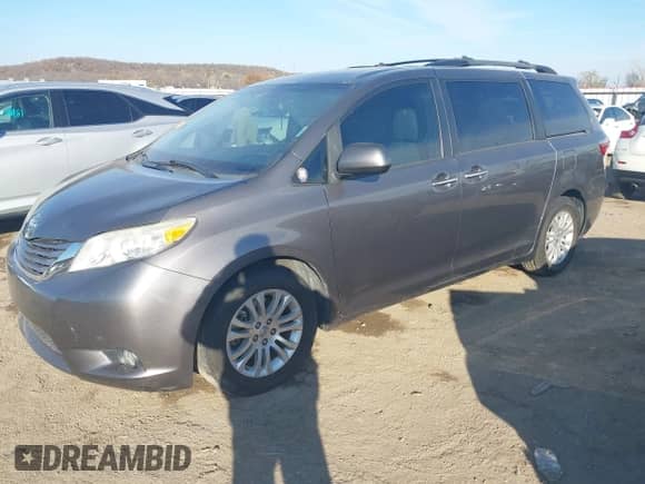 2016 Toyota Sienna XLE with VIN 5TDYK3DC6GS710062, listed as a IAAI auction lot 40953646 with 145,233 mi miles and . Bid and sale history available at DreamBid. Image 16.