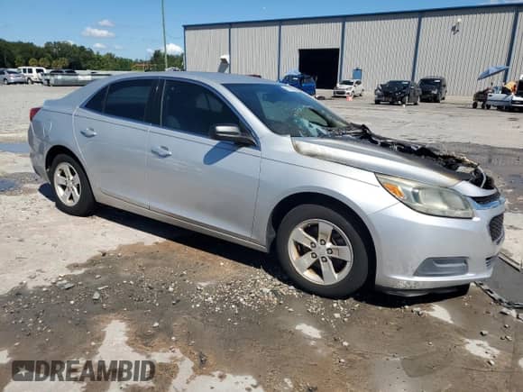 2015 Chevrolet Malibu LS z VIN 1G11B5SL9FF156006, wystawiony jako Copart lot #81767895 z przebiegiem Nie podano mil oraz Szkoda całkowita • Salvage title. Historia ofert i sprzedaży dostępna na DreamBid. Obrazek 4.