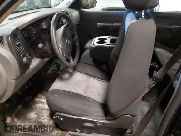 2009 Chevrolet Silverado 1500 LS z VIN 1GCEK19C19Z164594, wystawiony jako Copart lot #48906975 z przebiegiem Nie podano mil oraz Czysty tytuł • Clean title. Historia ofert i sprzedaży dostępna na DreamBid. Obrazek 7.