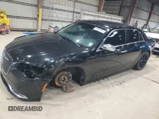 2017 Chrysler 300 C с VIN 2C3CCAEG9HH593577, выставлен на аукционе Copart как лот 69361465 с пробегом 89 325 миль миль и Списание • Salvage title. История ставок и продаж доступна на DreamBid. Изображение 1.