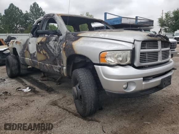 2003 Dodge 3500 ST с VIN 3D7MU48C83G802166, выставлен на аукционе Copart как лот 66227584 с пробегом Не указан миль и На запчасти • Non repairable. История ставок и продаж доступна на DreamBid. Изображение 4.