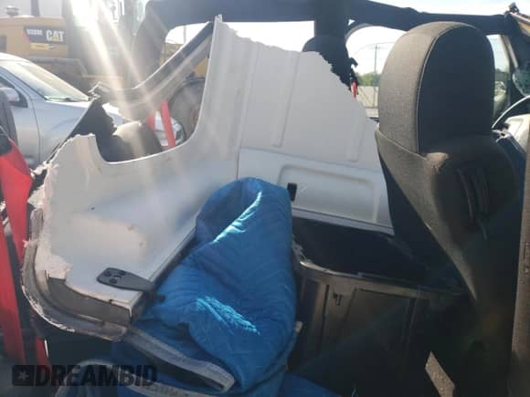 2003 Jeep Wrangler Rubicon с VIN 1J4FA69S53P375189, выставлен на аукционе Copart как лот 54292035 с пробегом 55 863 миль миль и Списание • Salvage title. История ставок и продаж доступна на DreamBid. Изображение 10.