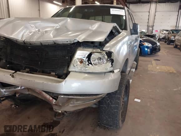 2005 Ford F-150 XLT с VIN 1FTPW14535FB22767, выставлен на аукционе IAAI как лот 41880025 с пробегом Не указан миль и . История ставок и продаж доступна на DreamBid. Изображение 12.