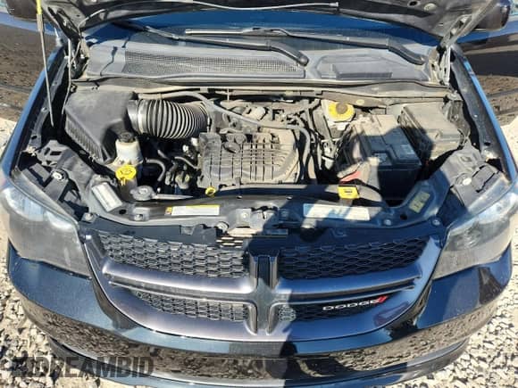 2017 Dodge Grand Caravan GT with VIN 2C4RDGEG6HR772580, listed as a Copart auction lot 71935835 with 104,701 mi miles and Clean title. Bid and sale history available at DreamBid. Image 12.
