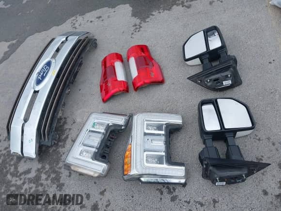 2019 Ford F-250 XL с VIN 1FT7W2BT9KEG16186, выставлен на аукционе IAAI как лот 42130900 с пробегом 120 519 миль миль и . История ставок и продаж доступна на DreamBid. Изображение 12.