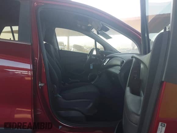 2020 Chevrolet Trax LT с VIN 3GNCJLSB2LL223875, выставлен на аукционе IAAI как лот 43169858 с пробегом 56 475 миль миль и . История ставок и продаж доступна на DreamBid. Изображение 5.