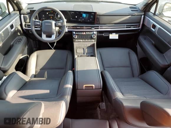 2024 Hyundai Santa Fe Limited с VIN 5NMP44GL7RH024299, выставлен на аукционе Copart как лот 68245524 с пробегом 5 637 миль миль и Списание • Salvage title. История ставок и продаж доступна на DreamBid. Изображение 8.