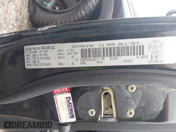 2019 Ram 1500 Warlock with VIN 1C6RR7GG8KS653117, listed as a IAAI auction lot 43084392 with 91,271 mi miles and . Bid and sale history available at DreamBid. Image 9.