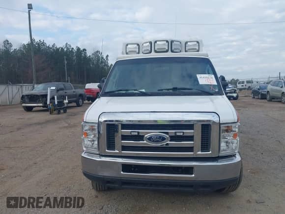 2012 Ford Econoline Cargo Commercial with VIN 1FDSS3EL1CDB10281, listed as a IAAI auction lot 41410176 with 590,744 mi miles and . Bid and sale history available at DreamBid. Image 12.