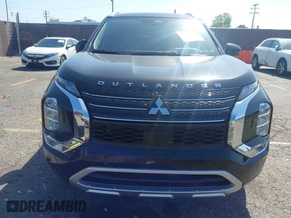 2023 Mitsubishi Outlander SEL with VIN JA4J4VA81PZ013348, listed as a IAAI auction lot 42316776 with 36,688 mi miles and . Bid and sale history available at DreamBid. Image 12.