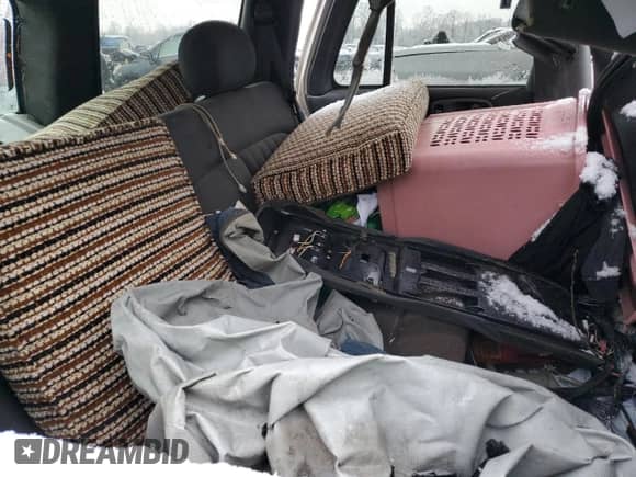 2003 Chevrolet Blazer LS с VIN 1GNCS13X63K129026, выставлен на аукционе Copart как лот 84567954 с пробегом Не указан миль и Списание • Salvage title. История ставок и продаж доступна на DreamBid. Изображение 11.