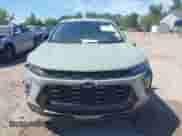 2025 Chevrolet Trax ACTIV z VIN KL77LKEP5SC168464, wystawiony jako IAAI lot #42880231 z przebiegiem 3 274 mil mil oraz . Historia ofert i sprzedaży dostępna na DreamBid. Obrazek 13.