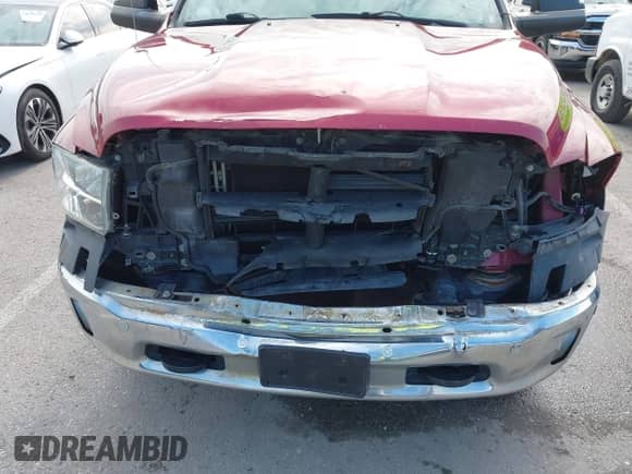 2014 Ram 1500 Big Horn z VIN 1C6RR7LT0ES399734, wystawiony jako IAAI lot #42877062 z przebiegiem 167 919 mil mil oraz . Historia ofert i sprzedaży dostępna na DreamBid. Obrazek 6.