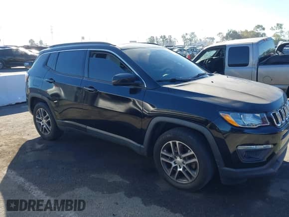 2018 Jeep Compass Latitude with VIN 3C4NJCBB4JT500329, listed as a IAAI auction lot 43486064 with 95,725 mi miles and . Bid and sale history available at DreamBid. Image 13.