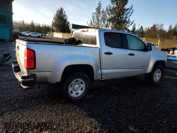 2015 Chevrolet Colorado 2WD WT с VIN 1GCGSAEA0F1230687, выставлен на аукционе Copart как лот 86113394 с пробегом 37 068 миль миль и Списание • Salvage title. История ставок и продаж доступна на DreamBid. Изображение 3.